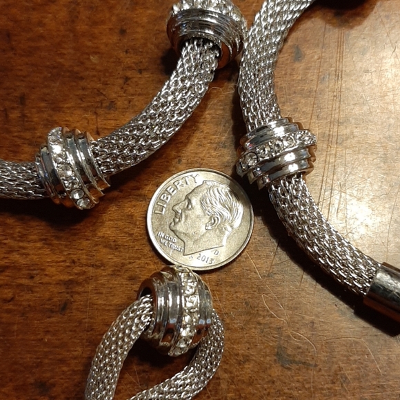 Necklace with matching set - Picture 8 of 8